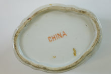 Load image into Gallery viewer, Pair of Early 20th Century Chinese Porcelain Jars w/ Tops
