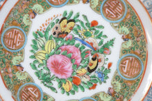Load image into Gallery viewer, Early 20th Century Chinese Porcelain Plates - Set of 3
