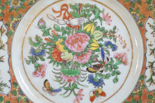 Load image into Gallery viewer, Pair of Antique Chinese Porcelain Plates
