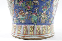 Load image into Gallery viewer, A Pair of Antique Chinese Porcelain Urns