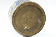 Load image into Gallery viewer, A Pair of Antique Chinese Porcelain Urns
