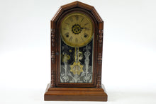 Load image into Gallery viewer, Antique Mantle Clock
