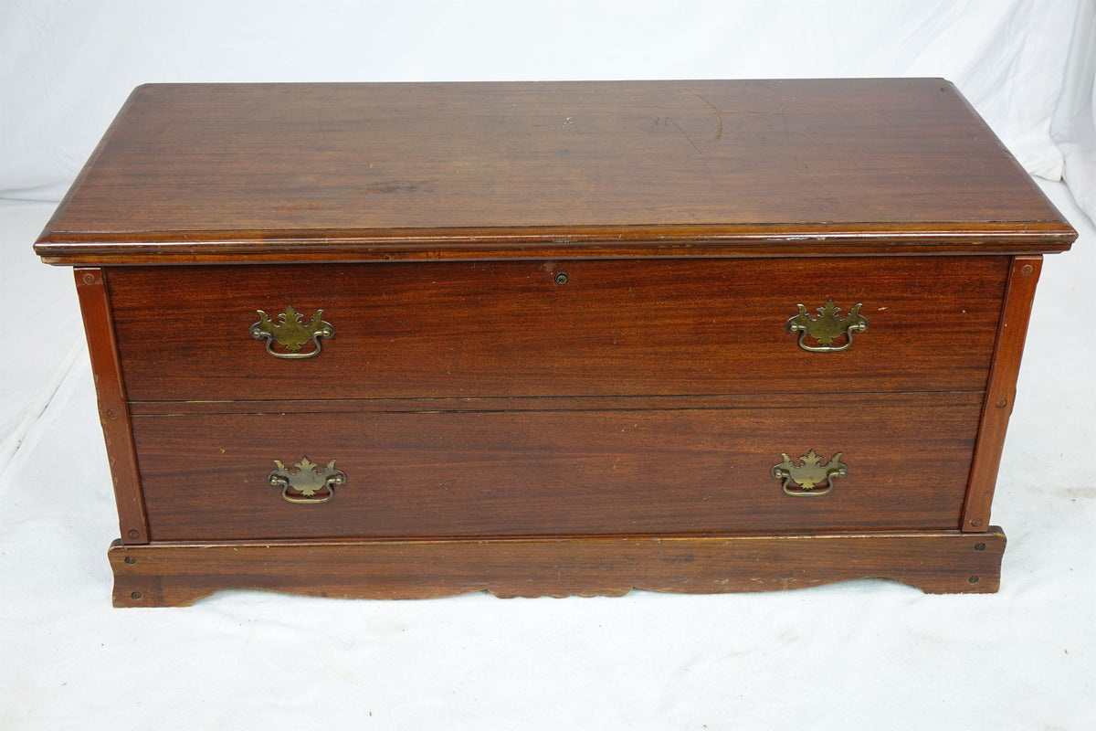 Franklin Hope Chest (44" x 18.5" x 18") eastwestgalleries
