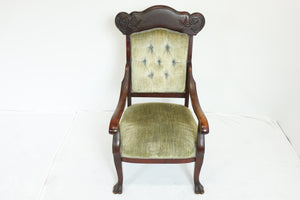 Queen Ann Arm Chair (22" x 20" x 42")