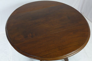 Beautiful Wood Round Table With Drop Leaves  (33" x 19" x 30.5")