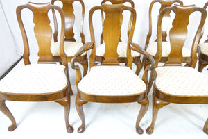 White Cushion Chairs (8 Pieces)(22" x 21" x 39")