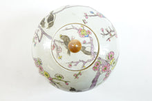 Load image into Gallery viewer, Chinese Porcelain Vase with top
