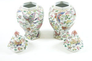 Pair of Antique Chinese Porcelain Jars, Marking on the Bottom