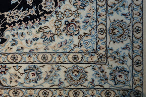 Very fine Persian Nain Silk & Wool - 5'  3.4'