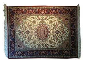 Very fine Persian Isfahan Silk & Wool - 5.3'  3.6'