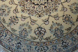 Very fine Persian Nain Silk & Wool - 3.7'  3.7'