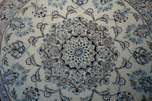 Very fine Persian Nain Silk & Wool - 3.7'  3.7'