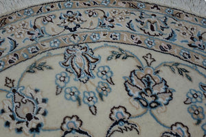 Very fine Persian Nain Silk & Wool - 3.7'  3.7'