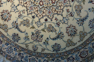 Very fine Persian Nain Silk & Wool - 4.9'  4.9'