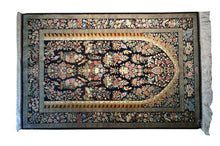 Load image into Gallery viewer, Very fine Persian silk Qum - 5&#39;  3.3&#39;

