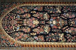 Very fine Persian silk Qum - 5'  3.3'