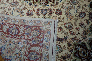 Very fine Persian Silk Qum - 5'  3.4'