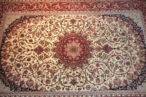 Very fine Persian Silk Qum - 7.8'  5.2'