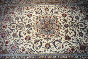 Very fine Persian Isfahan Silk & Wool - 7.6'  5'