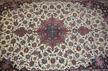 Load image into Gallery viewer, Very fine Persian Isfahan Silk &amp; Wool - 6.8&#39;  10&#39;

