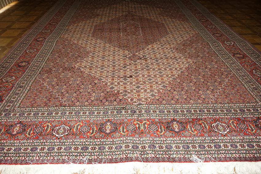Very fine Persian Tabriz Silk & Wool - 8.3'  11.5'