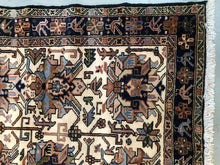 Load image into Gallery viewer, Rug, Persian Heriz - 4&#39;-10&quot;  6&#39;-1&quot;
