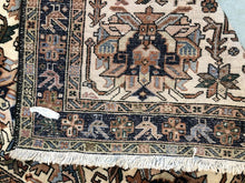 Load image into Gallery viewer, Rug, Persian Heriz - 4&#39;-10&quot;  6&#39;-1&quot;
