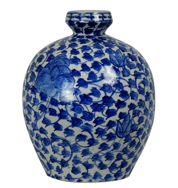 Export Chinese porcelain Vase