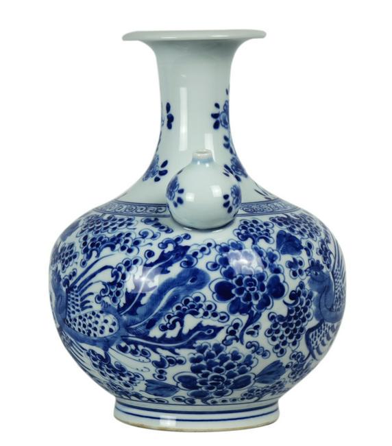 Very Unique Antique Chinese Porcelain Vase with Round Marking on the Bottom