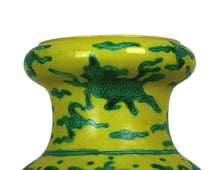 Load image into Gallery viewer, Beautiful Ming Dynasty Porcelain Reproduction
