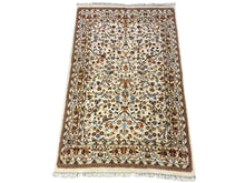 Load image into Gallery viewer, Indo Tabrize Rug - 9&#39; x 5&#39;-9&quot;

