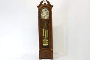 Grandfather Clock (23" x 14" x 83")