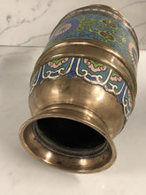 Load image into Gallery viewer, Antique Closab vase Bronze
