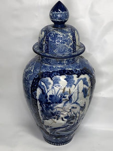 Large antiique vase Blue and white