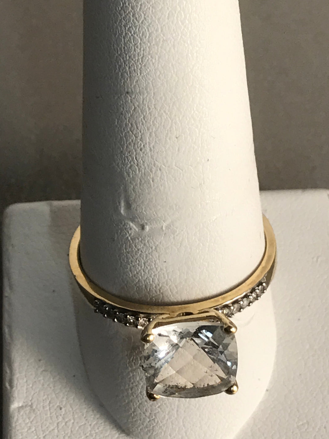 10 Karat Gold Ring with White Stone  Size,  9