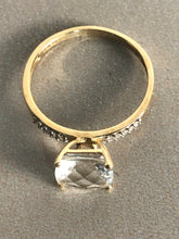 Load image into Gallery viewer, 10 Karat Gold Ring With White Stone
