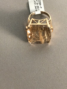 10 Karat Gold Ring With Quartz Stone 23.25 Ctr