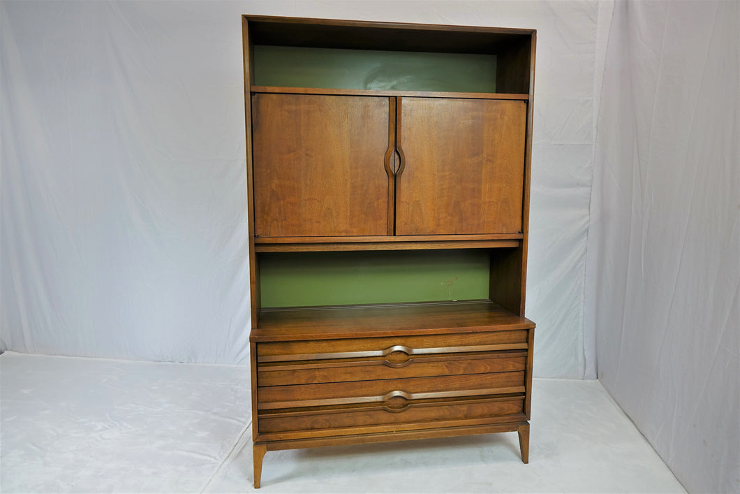 Beautiful Mid-Century Cabinet With Drawers (44