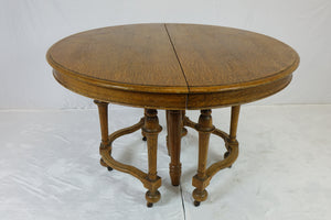 Vintage Expandable Oak Dining-Room Table Up To 14" Long(47" x 47" x 30")
