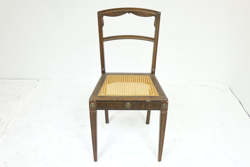 Beautiful Antique Chair (17